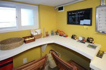 Crib 49 Guesthouse - Foreigner Only Seoul Bagian luar foto
